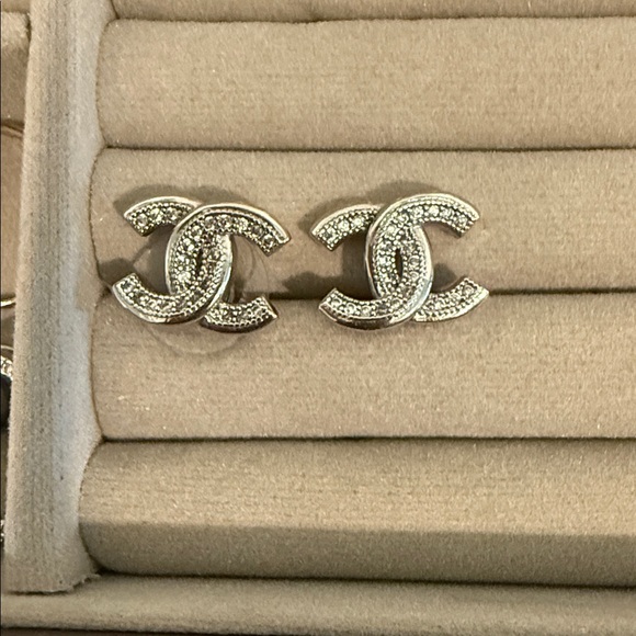 earnings and necklaces. earrings  925 silver Necklaces are pearls and crystals. - Picture 7 of 12